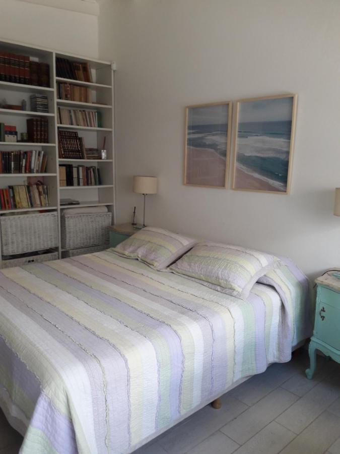 La Biblioteca Daire Olavarría Dış mekan fotoğraf
